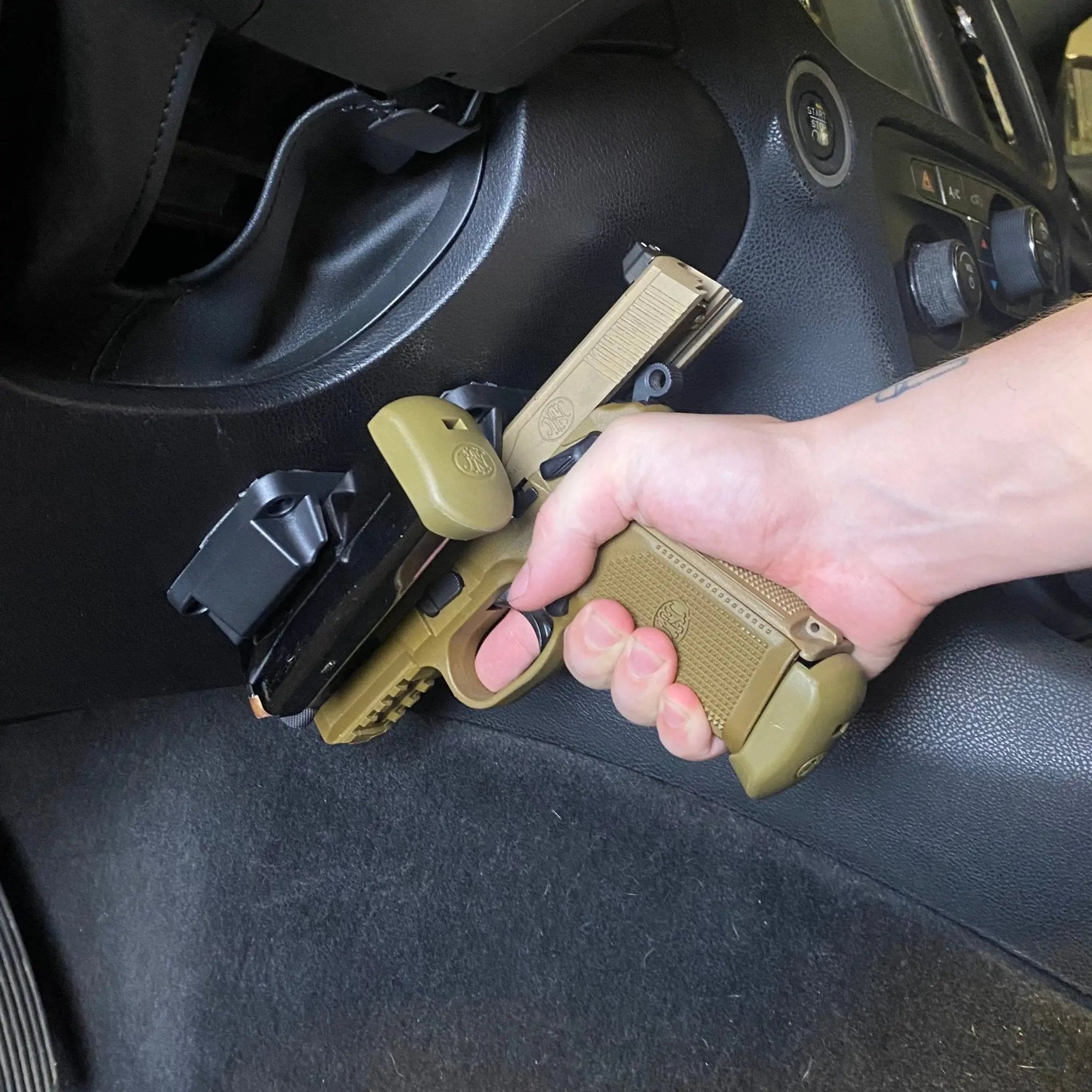 Magnetic Mount PRO™ - Armament Pro